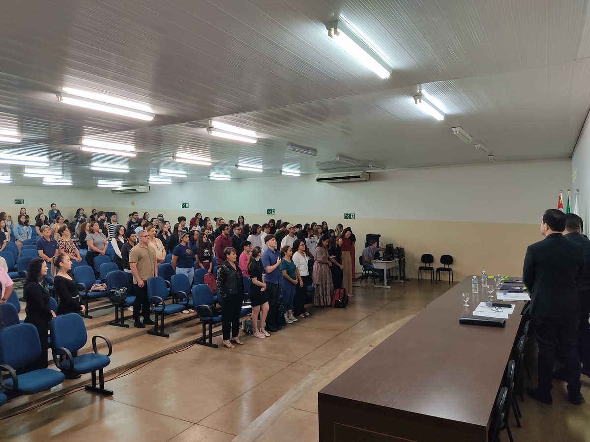 Alunos de Psicologia Brilham em Encontro sobre Inclusão na Educação